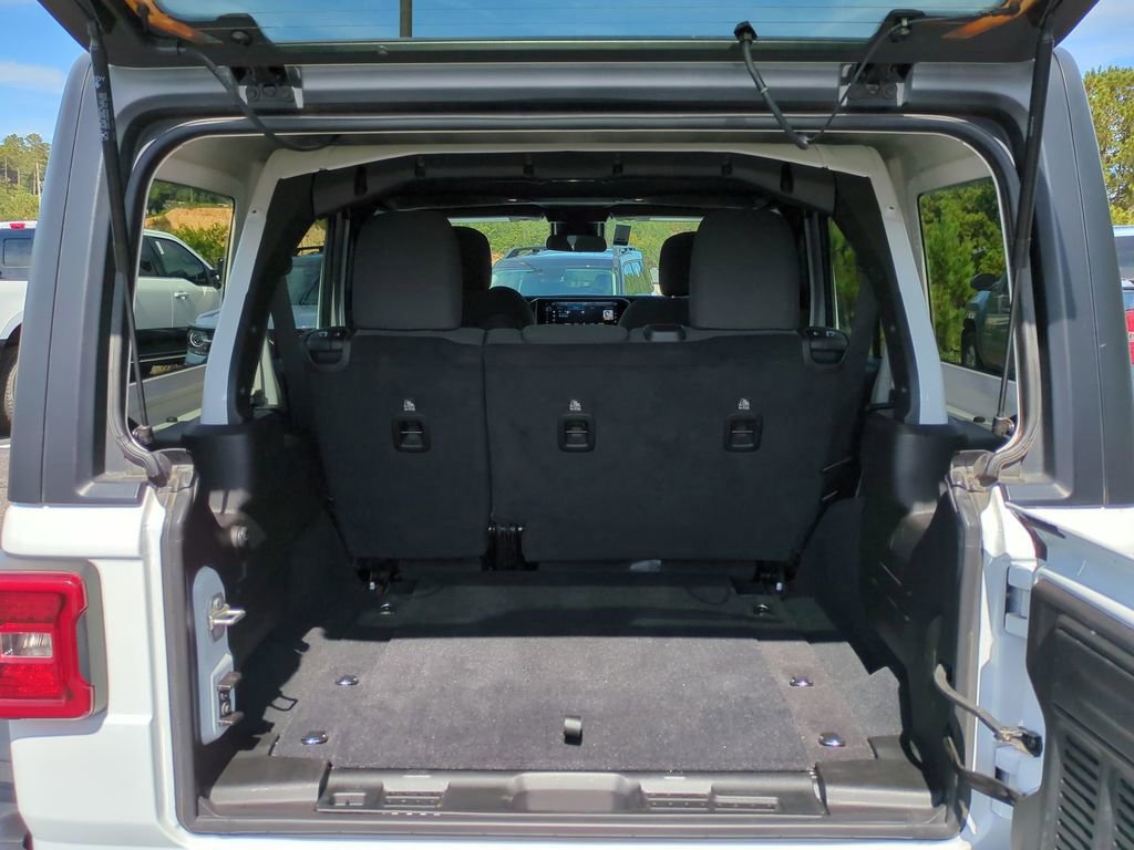 Used 2024 Jeep Wrangler Unlimited Rubicon image 13