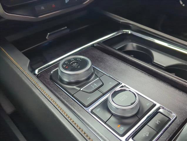 Certified 2024 Ford Expedition Platinum image 15