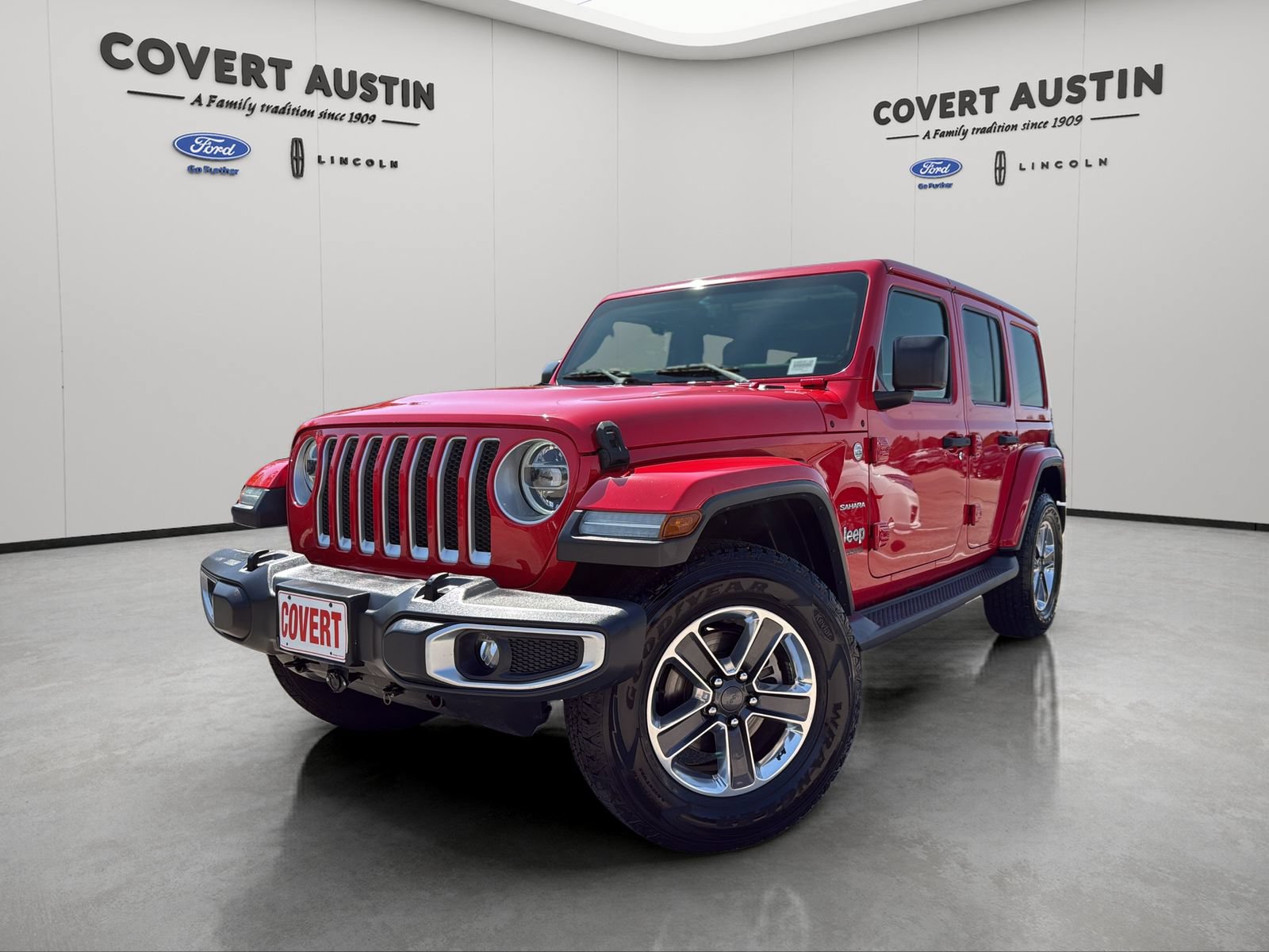Used 2018 Jeep Wrangler Unlimited Sahara AWD/4WD image 1