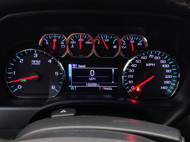 Used 2018 Chevrolet Silverado 1500 LT w/ All Star Edition AWD/4WD image 37