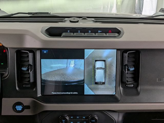 Certified 2024 Ford Bronco Wildtrak AWD/4WD image 33