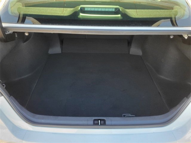 Used 2022 Toyota Camry LE image 6