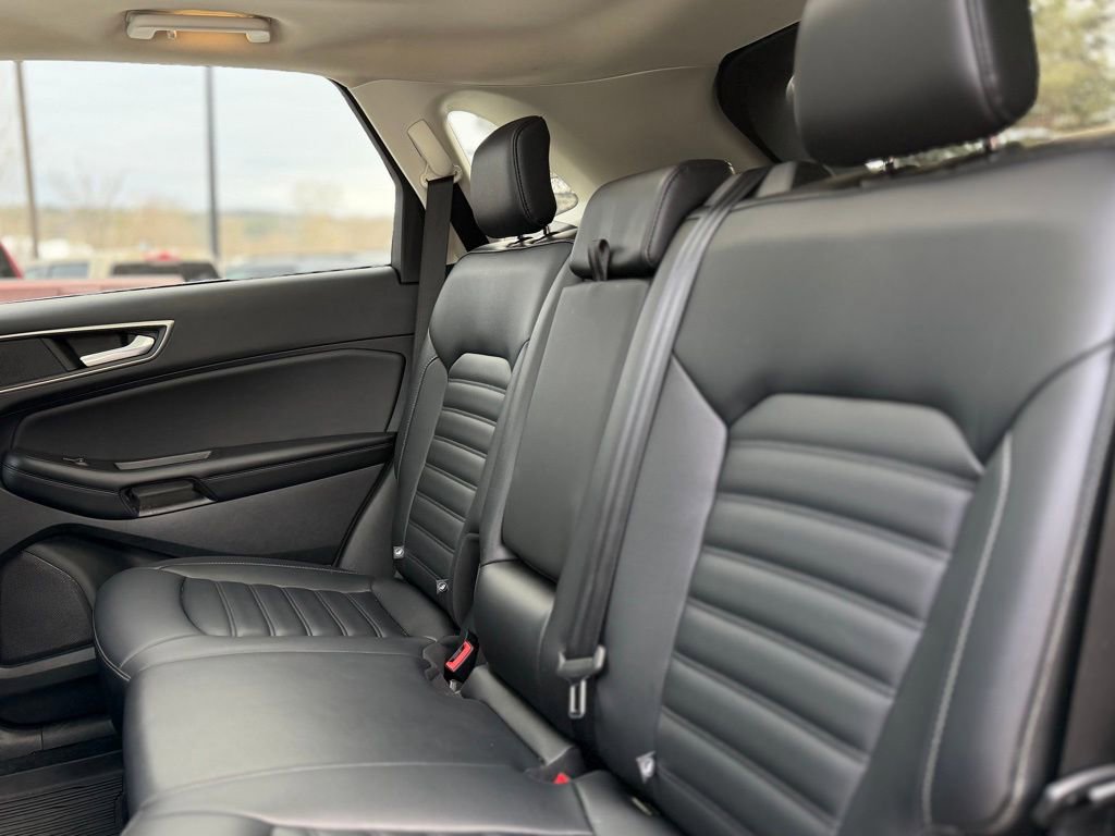 Certified 2022 Ford Edge SEL w/ Convenience Package image 5