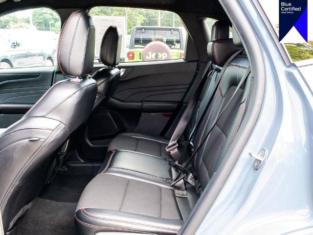 Certified 2024 Ford Escape ST-Line AWD/4WD image 17