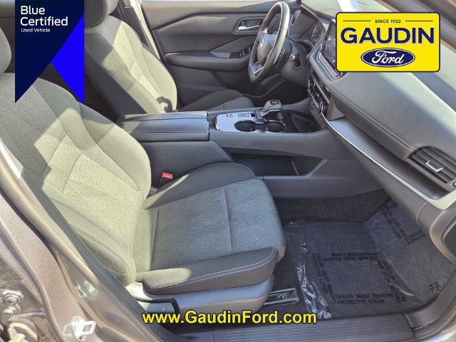 Used 2025 Nissan Rogue SV FWD image 16