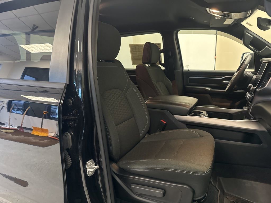 Used 2025 RAM 1500 Big Horn image 38