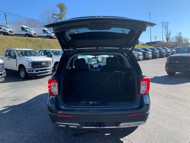 Certified 2023 Ford Explorer XLT w/ Equipment Group 202A image 28