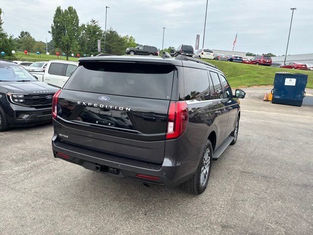 Certified 2025 Ford Expedition Active AWD/4WD image 21