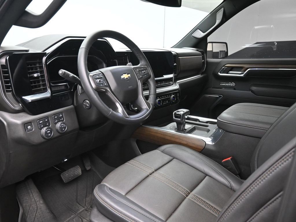 Used 2024 Chevrolet Silverado 1500 High Country w/ High Country Premium Package image 23
