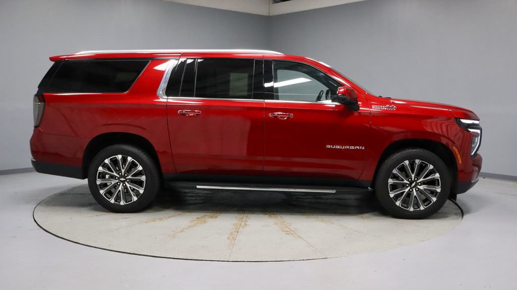 Used 2025 Chevrolet Suburban High Country w/ Sun And Tow Package AWD/4WD image 13