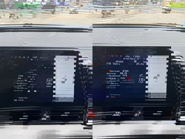 Used 2025 Kia Sportage EX w/ EX Premium Package AWD/4WD image 15