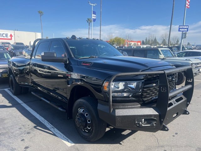 Used 2022 RAM 3500 Big Horn w/ Night Edition image 5