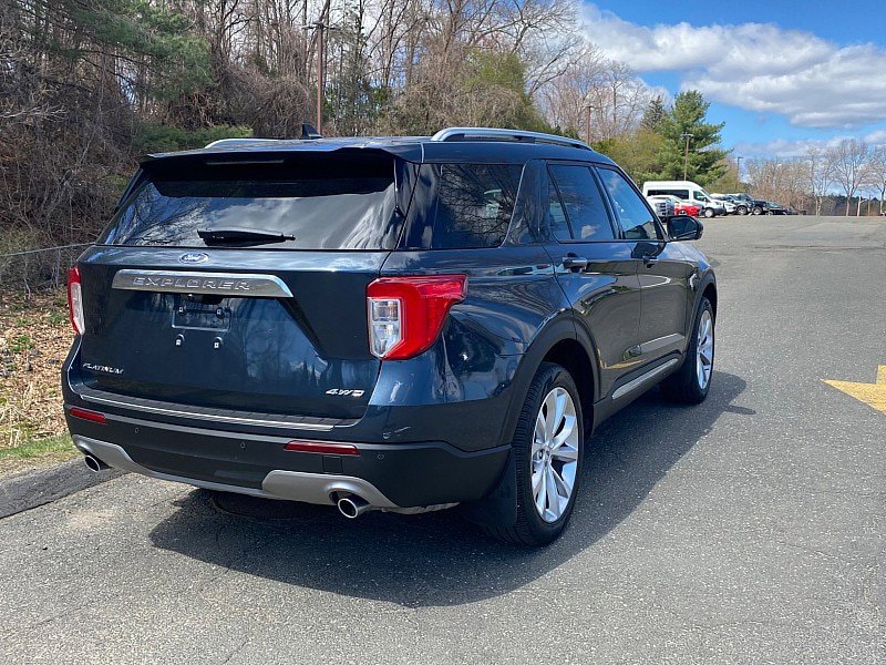 Certified 2023 Ford Explorer Platinum w/ Technology Package AWD/4WD image 5