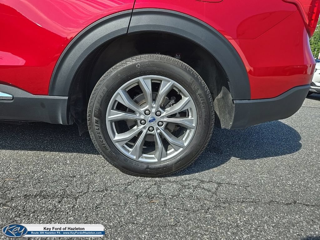 Certified 2024 Ford Explorer XLT w/ Equipment Group 202A AWD/4WD image 7