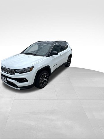 Used 2025 Jeep Compass Limited AWD/4WD image 3