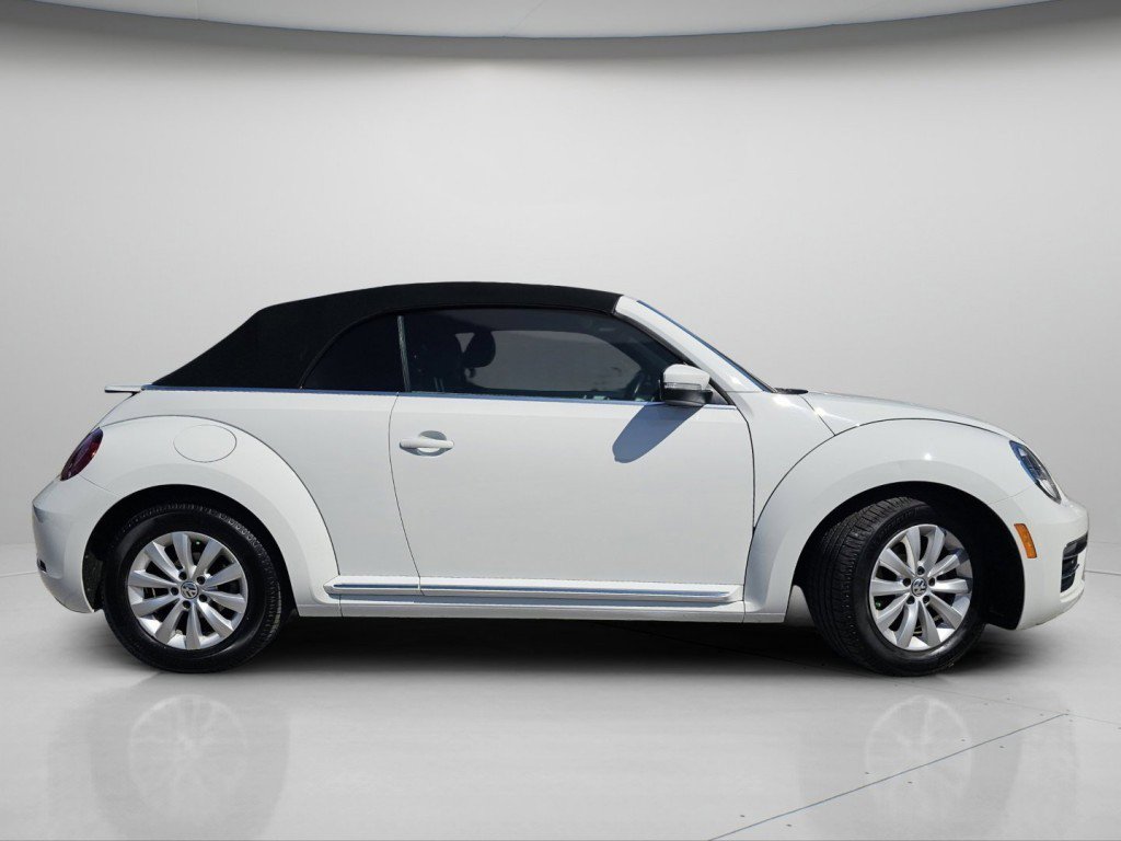 Used 2019 Volkswagen Beetle 2.0T S FWD image 22