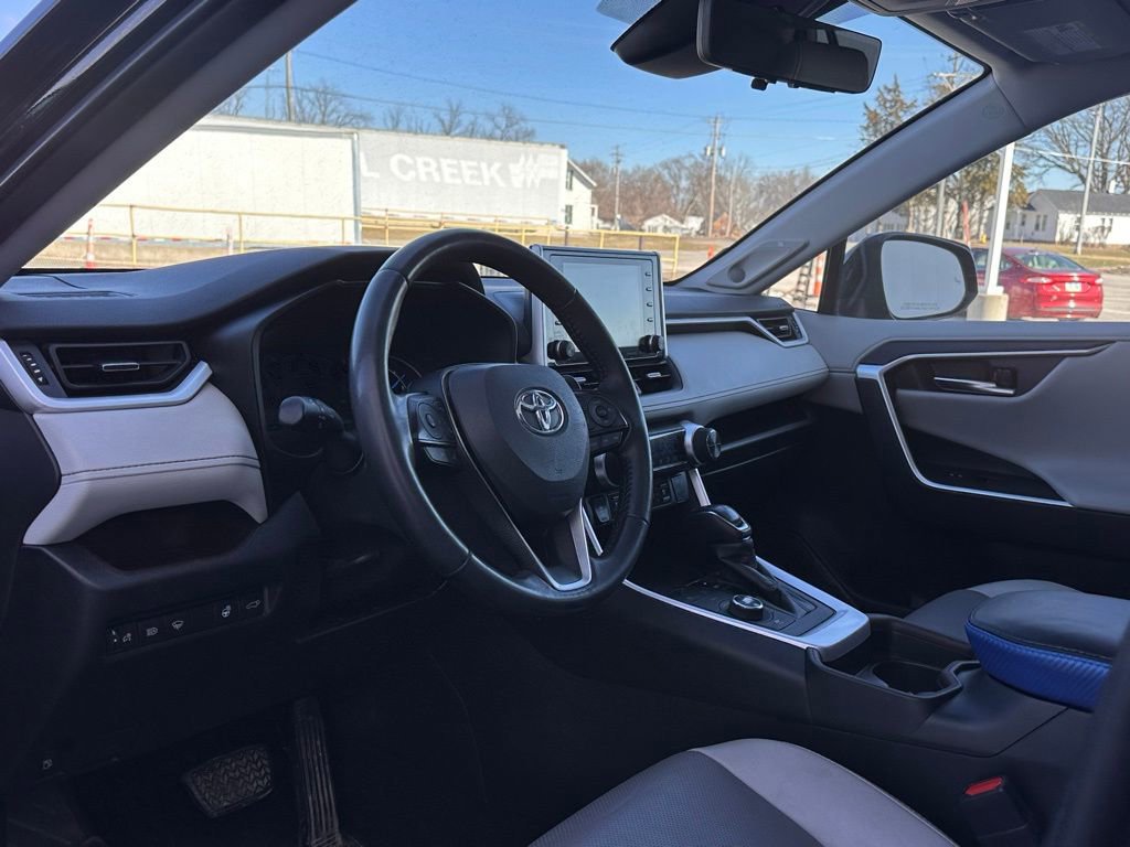 Used 2020 Toyota RAV4 Limited w/ Limited Grade Weather Package image 10