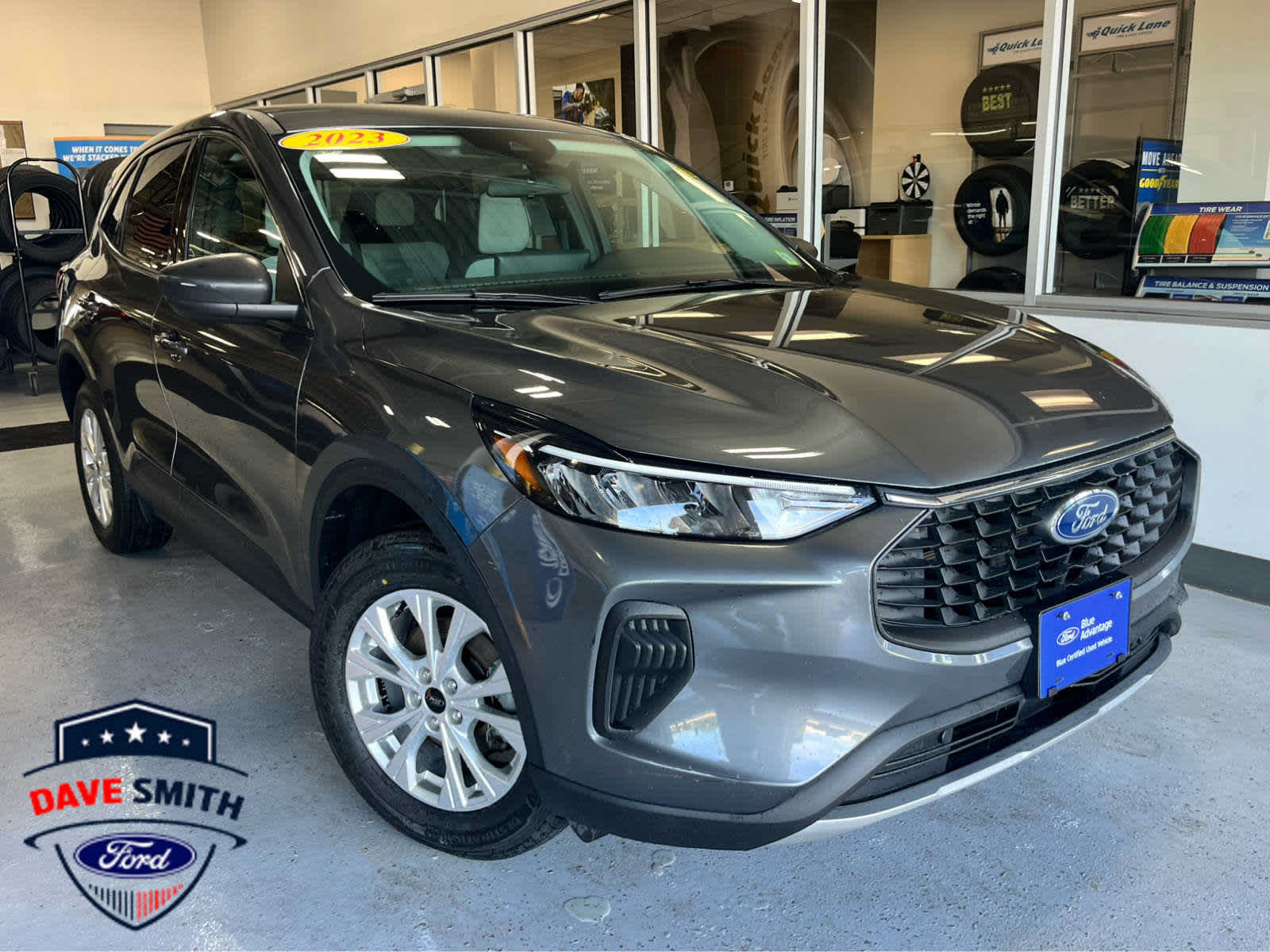 Certified 2023 Ford Escape Active w/ Tech Pack #1 AWD/4WD image 2