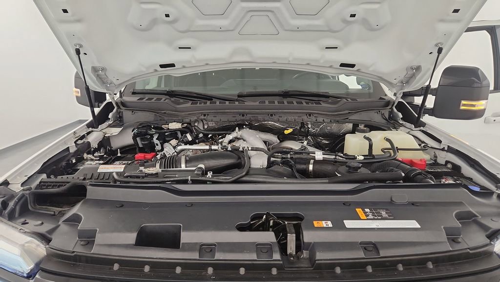 Certified 2024 Ford F250 Lariat w/ Black Appearance Package image 32