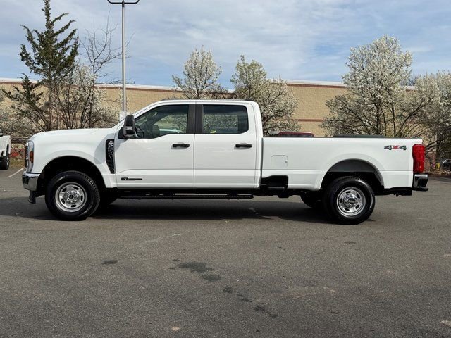 Certified 2025 Ford F250 XL w/ XL Chrome Package image 2
