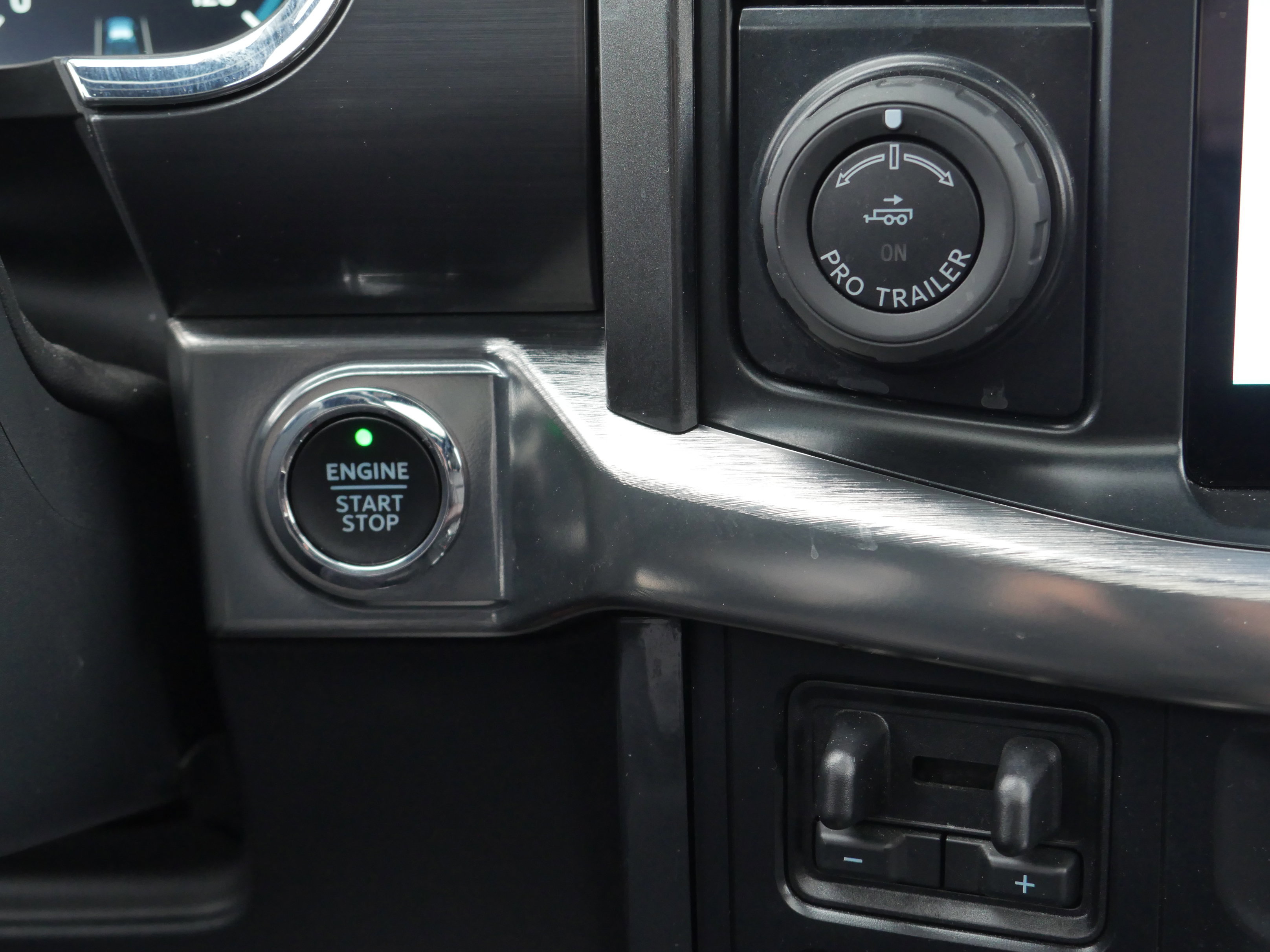 Certified 2023 Ford F150 Lariat w/ Equipment Group 502A High image 15