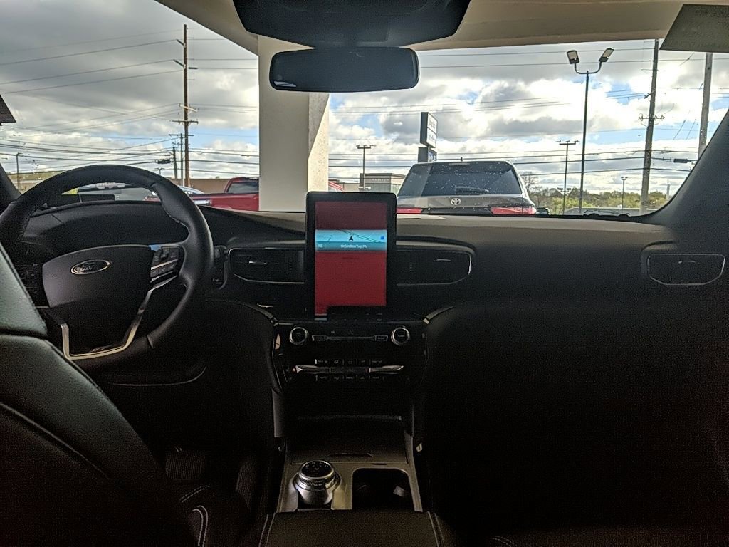 Certified 2024 Ford Explorer ST w/ Equipment Group 401A AWD/4WD image 15