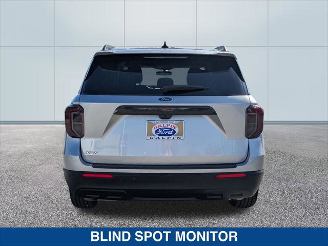 Certified 2022 Ford Explorer XLT image 3