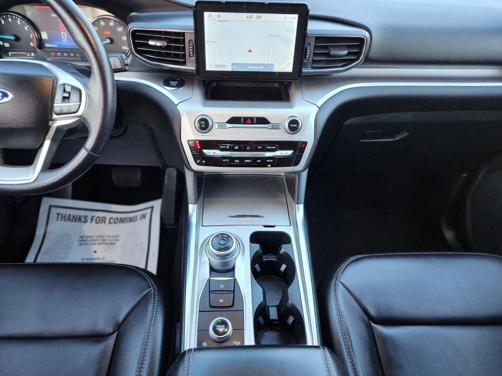 Certified 2022 Ford Explorer XLT w/ Equipment Group 202A image 14