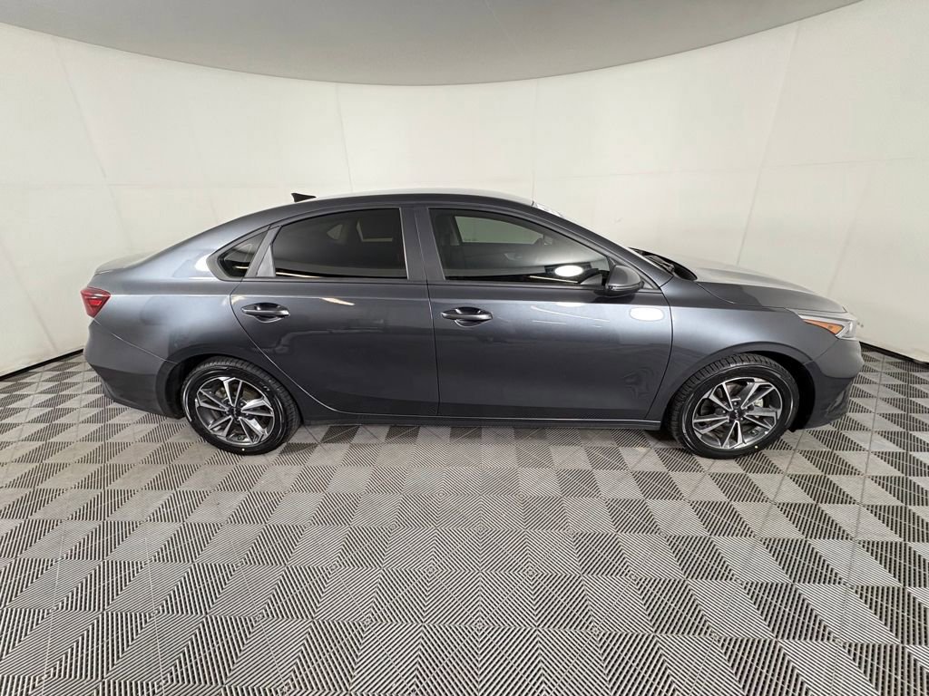 Used 2023 Kia Forte LXS w/ LXS Technology Package image 6