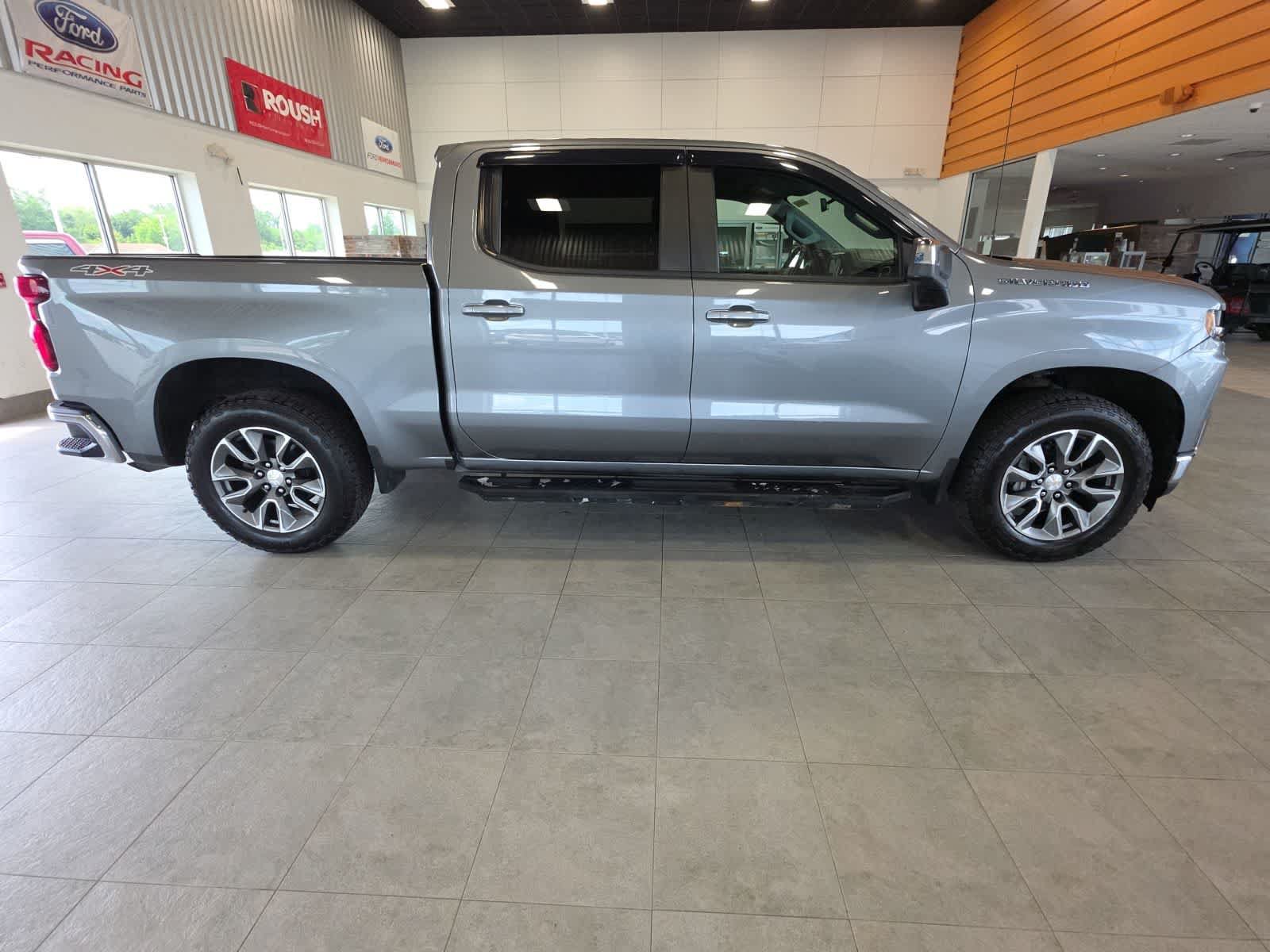 Used 2020 Chevrolet Silverado 1500 LT w/ All-Star Edition AWD/4WD image 5
