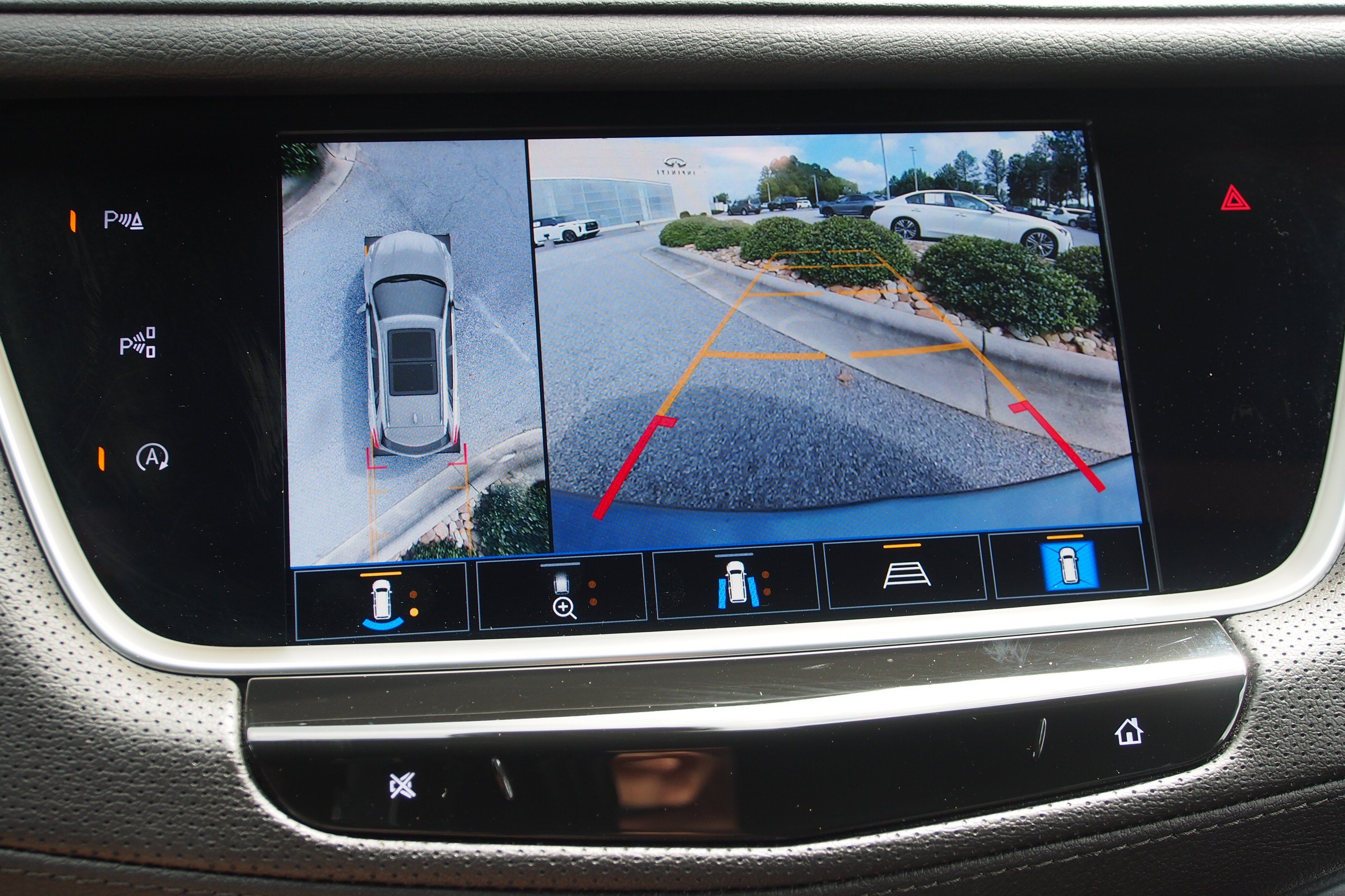Used 2022 Cadillac XT5 Premium Luxury w/ Technology Package FWD image 34