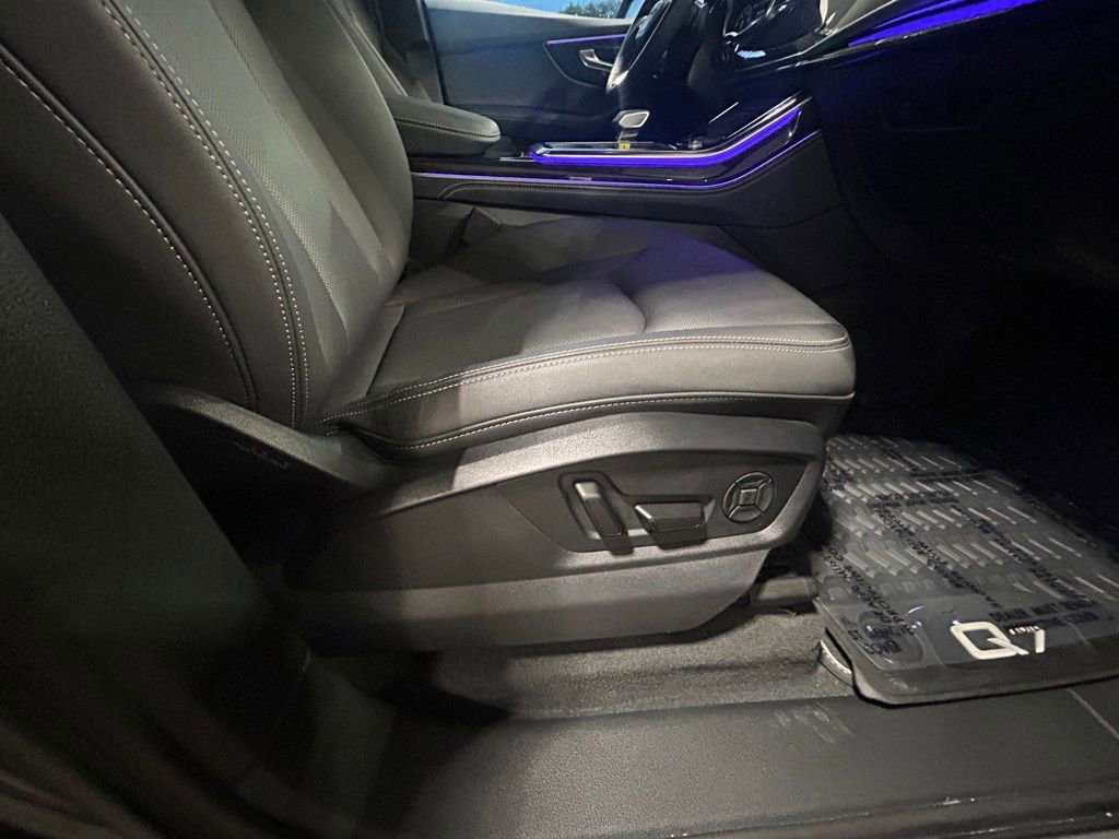 Used 2025 Audi Q7 2.0T Premium Plus w/ Premium Plus Package image 24
