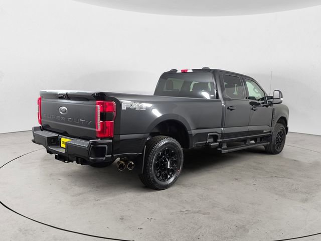 Certified 2025 Ford F350 Lariat w/ Black Appearance Package image 4