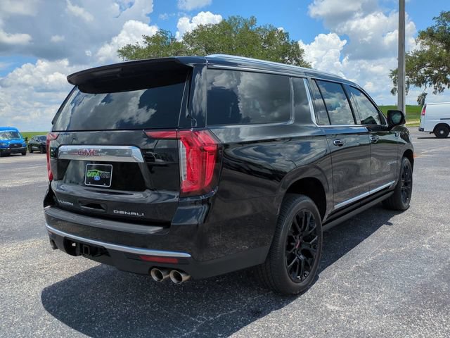 Used 2023 GMC Yukon XL Denali AWD/4WD image 5