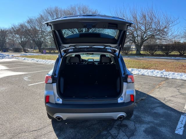 Certified 2022 Ford Escape Titanium image 28