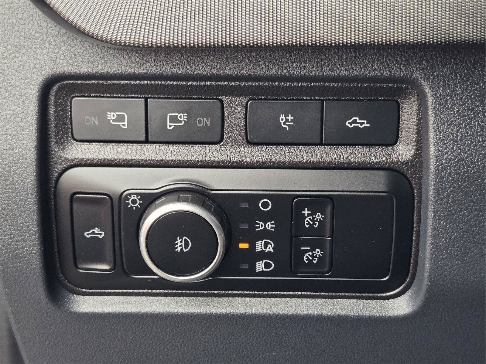 Certified 2024 Ford F250 Platinum AWD/4WD image 21