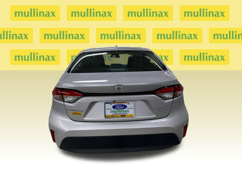 Used 2026 Toyota Corolla LE FWD image 7