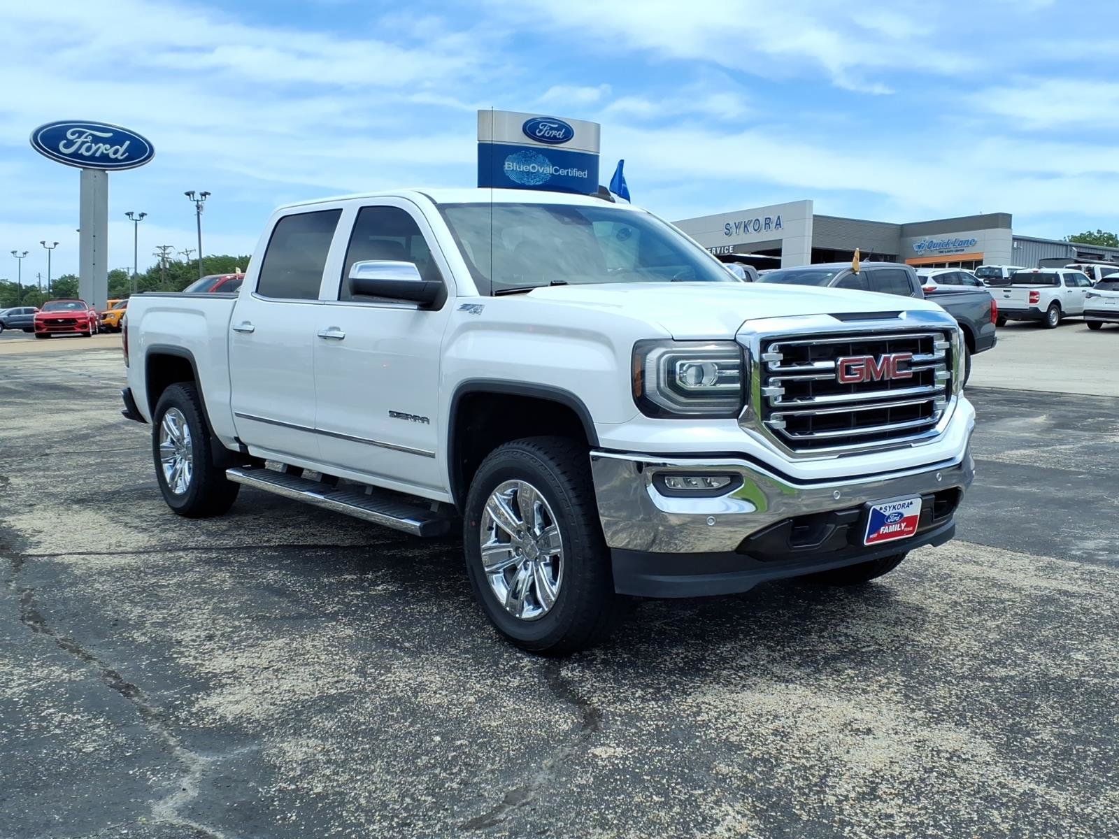 Used 2018 GMC Sierra 1500 SLT AWD/4WD image 3