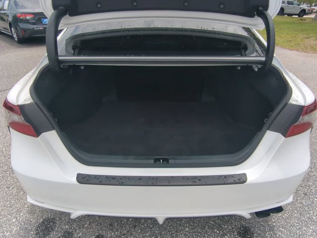 Used 2022 Toyota Camry SE FWD image 14
