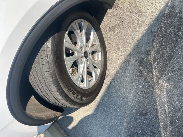 Certified 2025 Ford Escape Active image 10