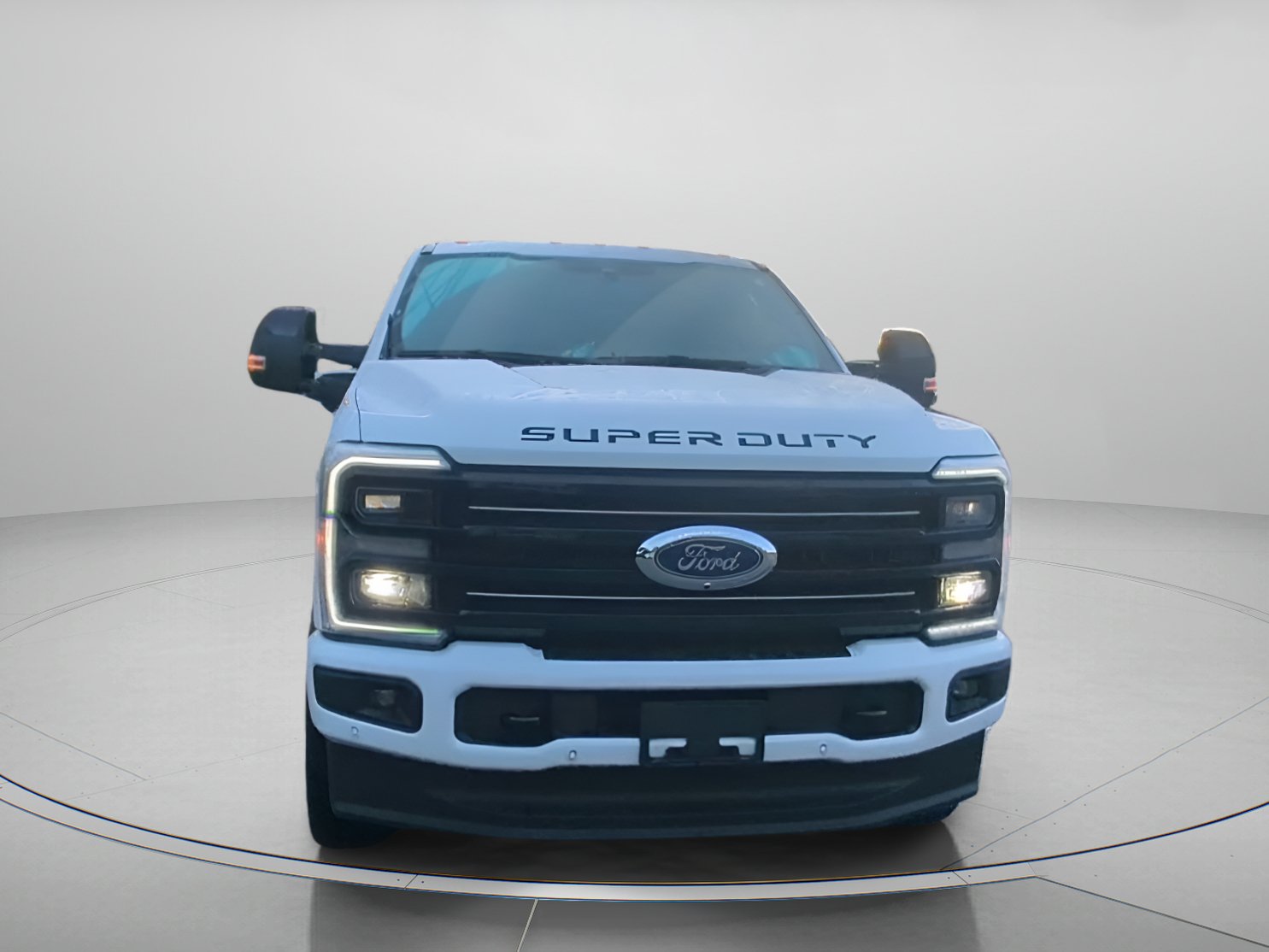 Certified 2025 Ford F250 Platinum w/ FX4 Off-Road Package AWD/4WD image 4