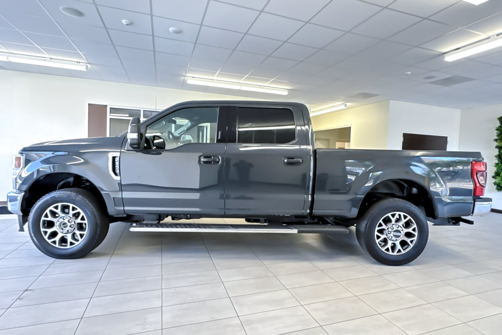 Certified 2021 Ford F350 Lariat w/ Lariat Value Package AWD/4WD image 7