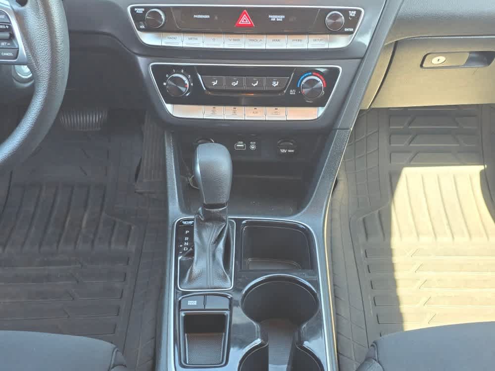 Used 2018 Hyundai Sonata SE FWD image 13