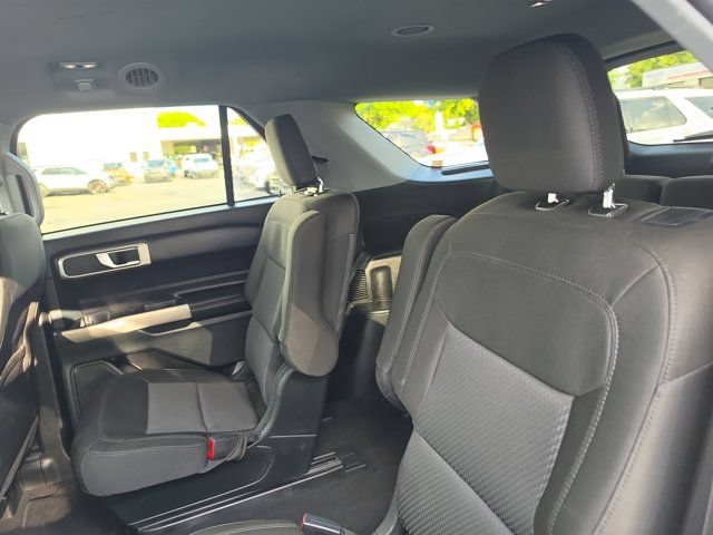 Certified 2023 Ford Explorer XLT RWD image 14