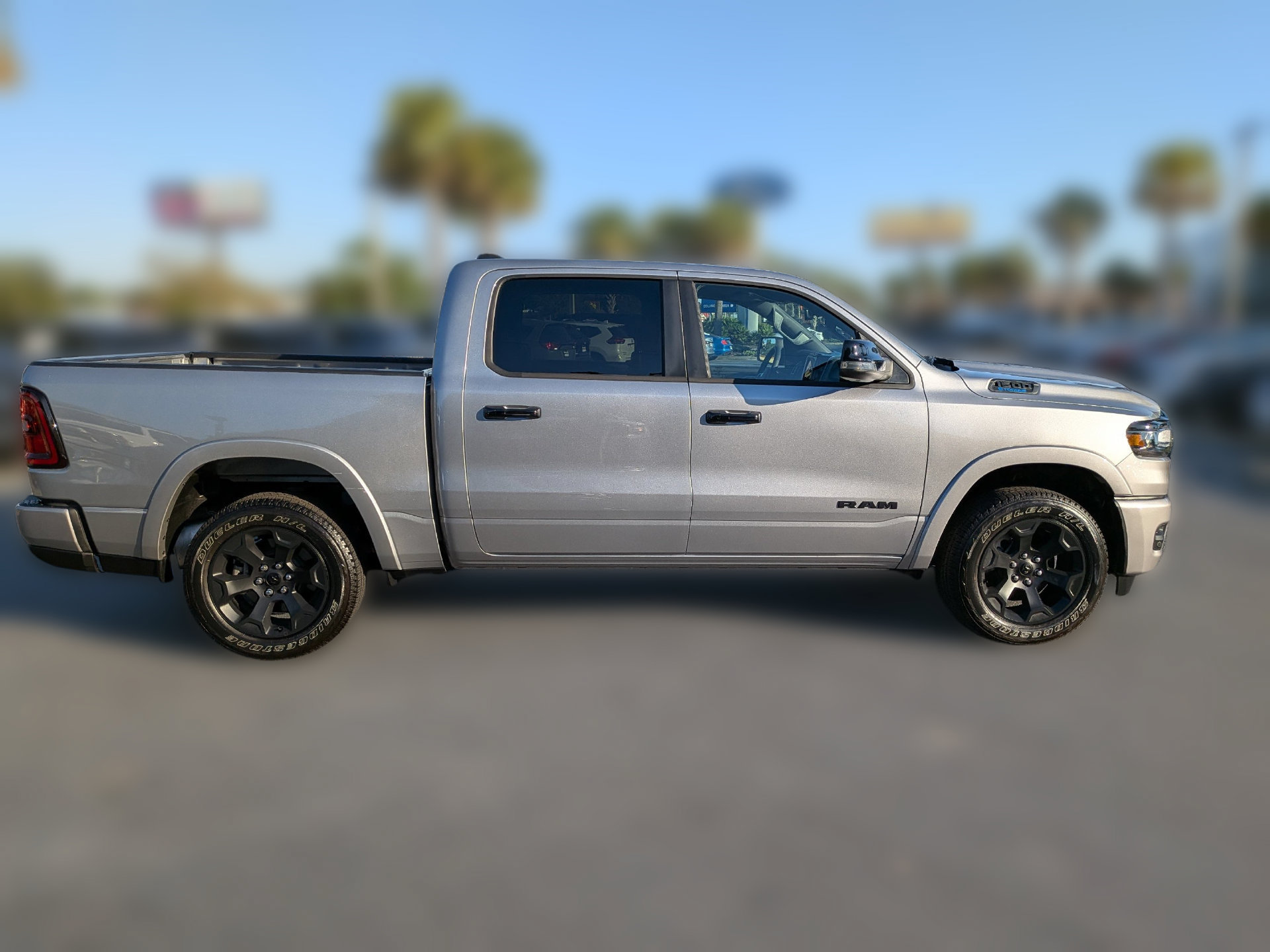 Used 2025 RAM 1500 Big Horn AWD/4WD image 2