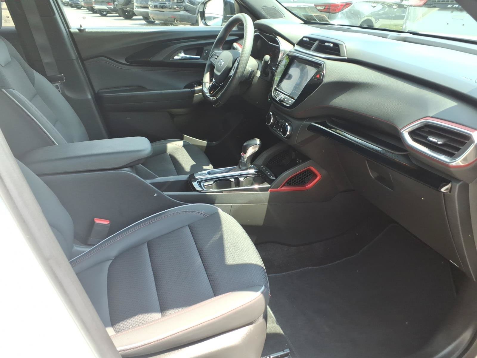 Used 2023 Chevrolet TrailBlazer RS w/ Convenience Package AWD/4WD image 27