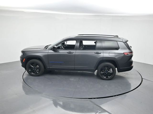Used 2023 Jeep Grand Cherokee L Altitude AWD/4WD image 46