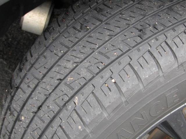 Certified 2018 Ford Explorer XLT w/ Equipment Group 202A image 9