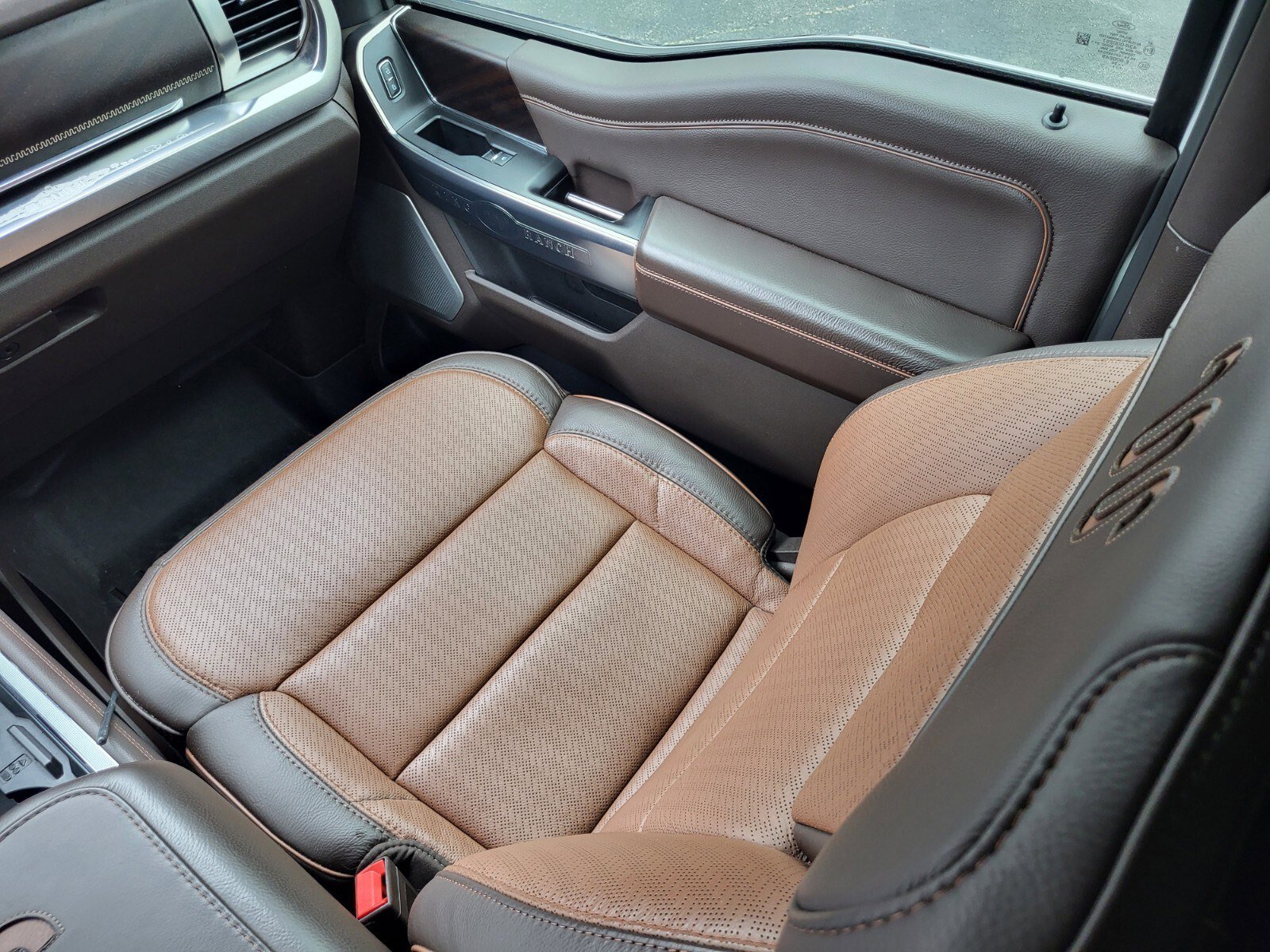 Certified 2024 Ford F250 King Ranch w/ Chrome Package AWD/4WD image 17