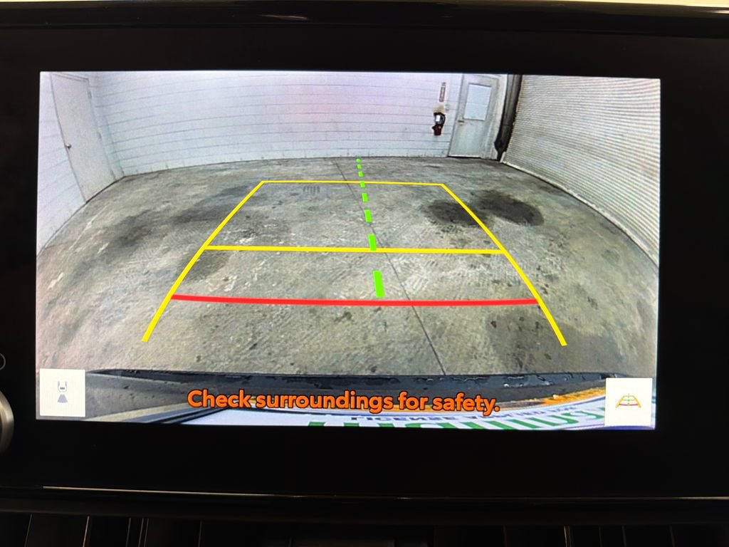 Used 2024 Toyota RAV4 XLE FWD image 27